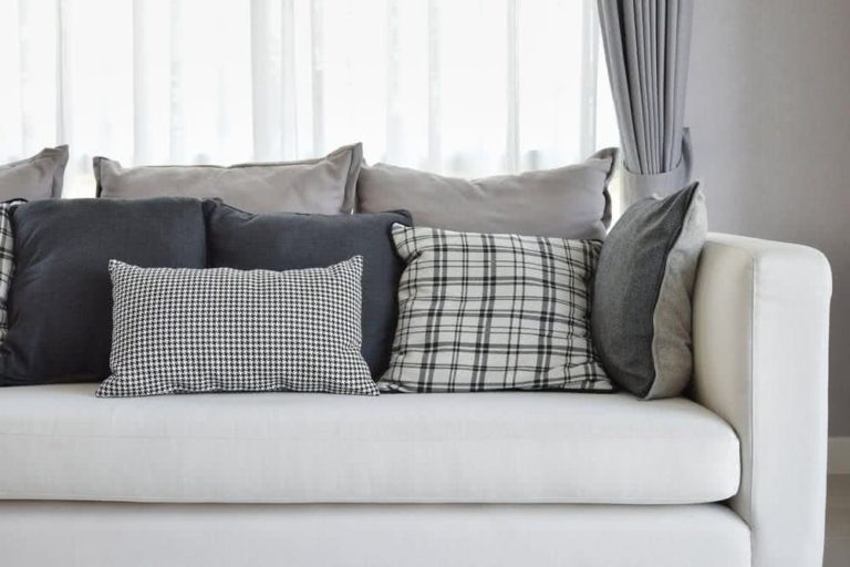 Diseños de cojines decorativos para tu sala de estar