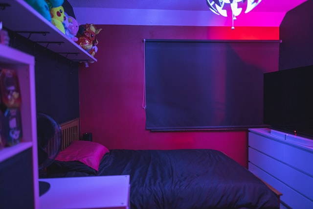 Colores intensos que harán brillar el cuarto de tu hija.